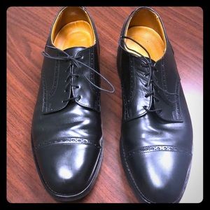 Allen Edmonds classic Cap Toe dress shoes